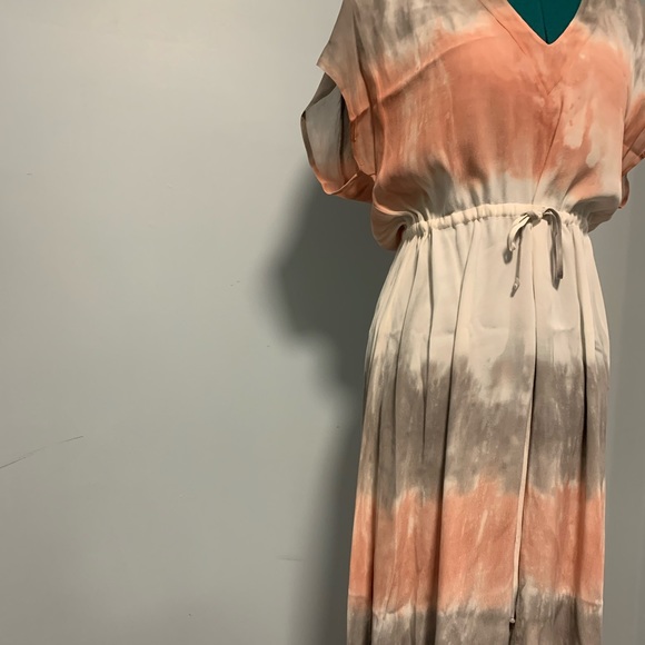 Dress - Picture 3 of 5